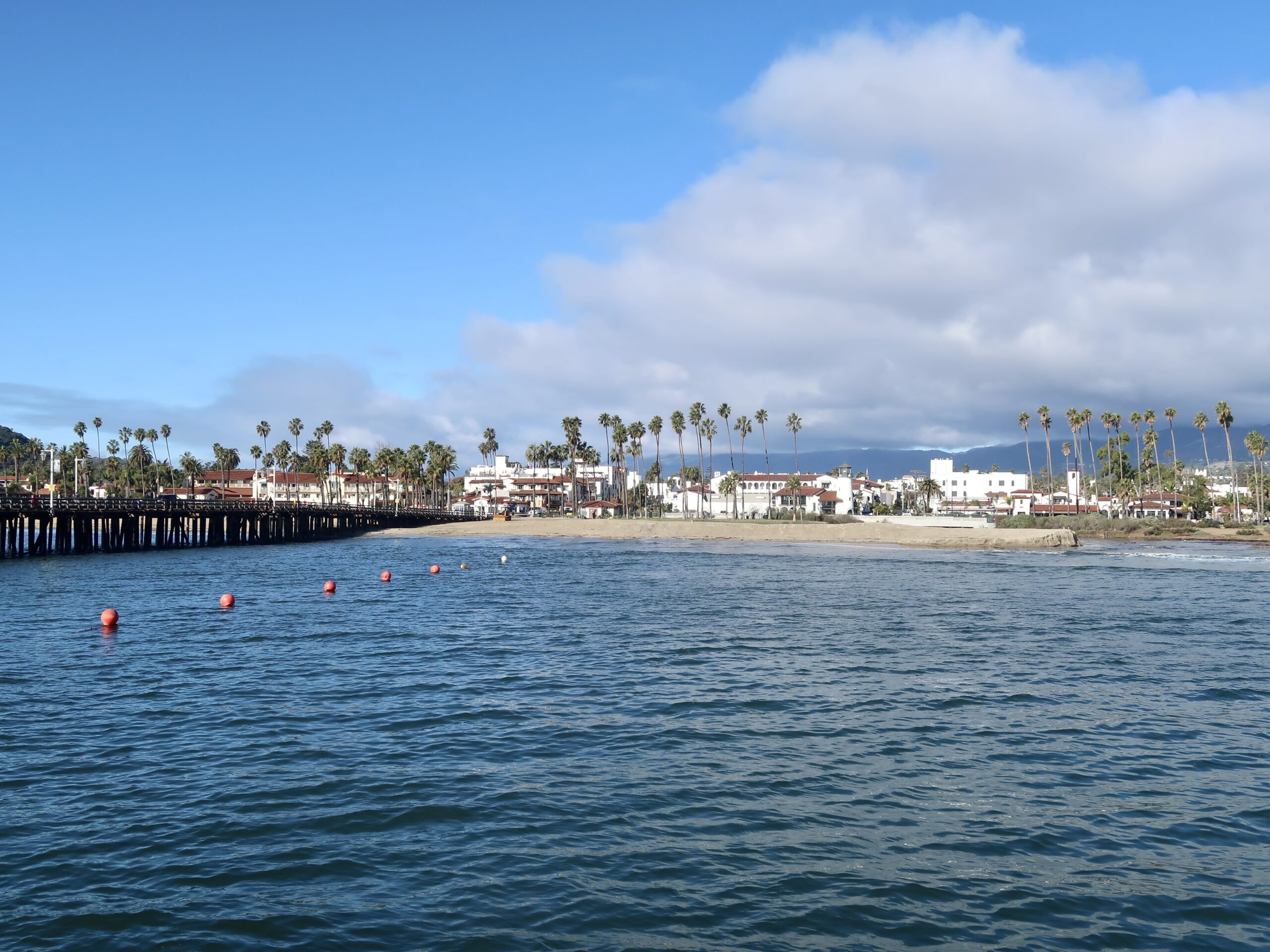 Blick auf Santa Barbara vom Pier